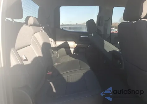 2021 Chevrolet Silverado K1500 Lt Trail Boss z USA, uszkodzony, nr VIN 3GCPYFED5MG388317